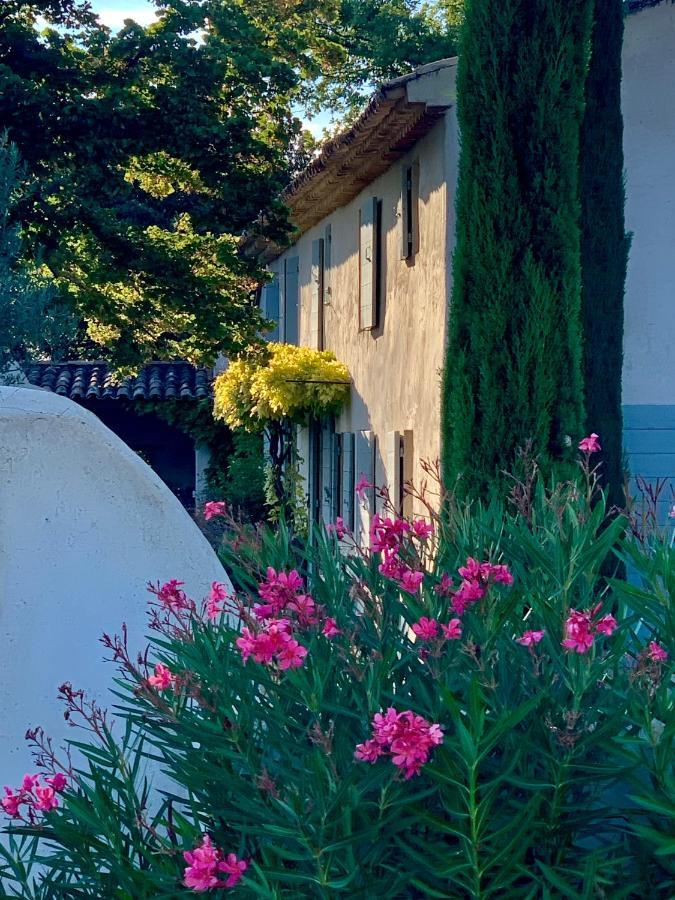 Les Jardins De Sitaara Bed & Breakfast Cucuron Luaran gambar