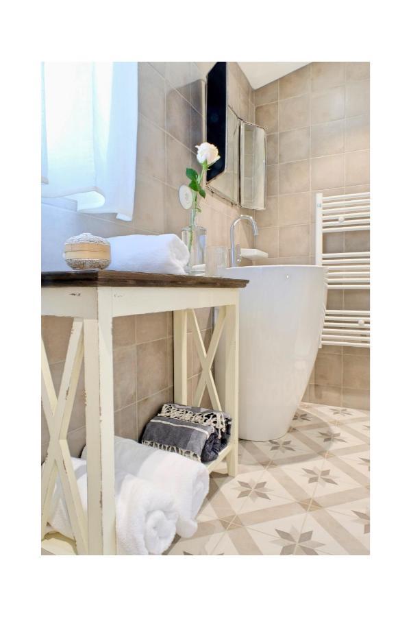 Les Jardins De Sitaara Bed & Breakfast Cucuron Luaran gambar