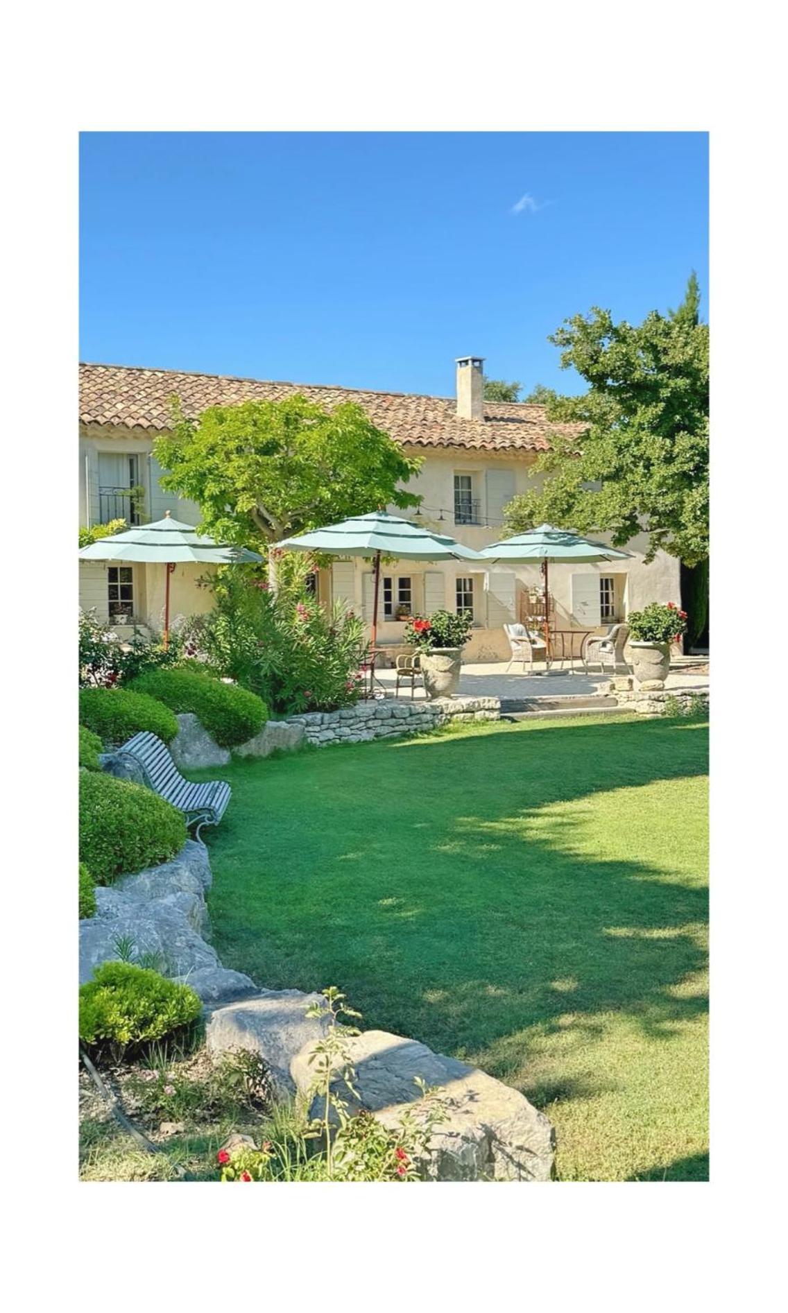 Les Jardins De Sitaara Bed & Breakfast Cucuron Luaran gambar